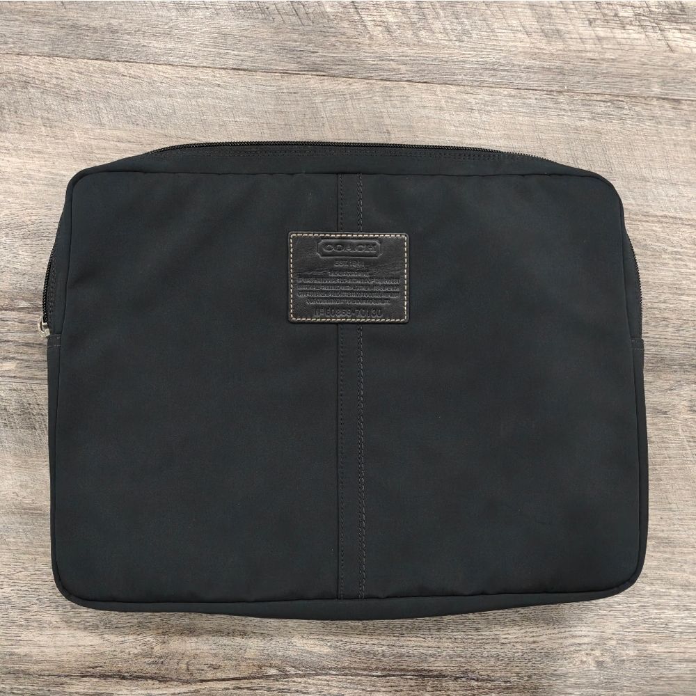 🐢 Coach Slim Nylon Laptop Bag/Zippered Folio